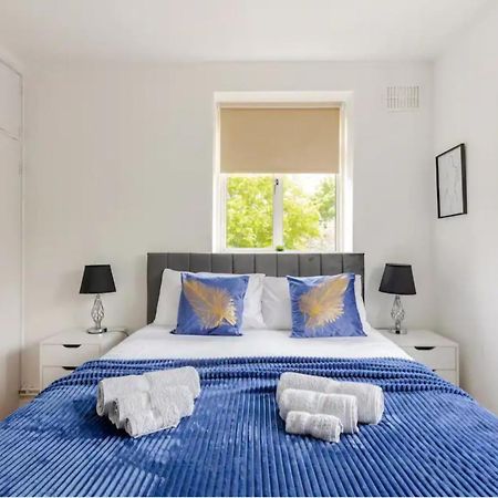 Spacious Two Bedroom Apartment In Battersea, Free Parking Londra Dış mekan fotoğraf
