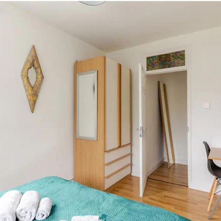 Spacious Two Bedroom Apartment In Battersea, Free Parking Londra Dış mekan fotoğraf