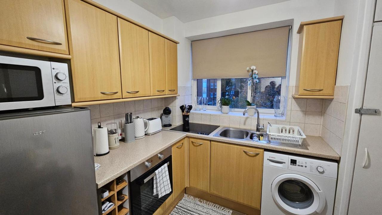 Spacious Two Bedroom Apartment In Battersea, Free Parking Londra Dış mekan fotoğraf