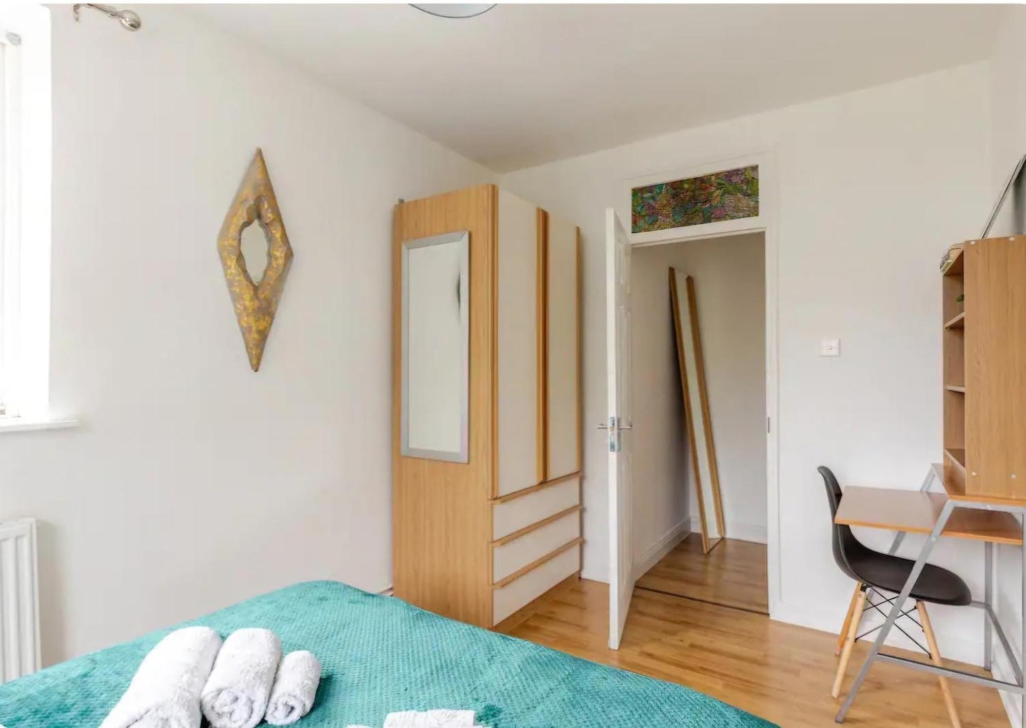 Spacious Two Bedroom Apartment In Battersea, Free Parking Londra Dış mekan fotoğraf