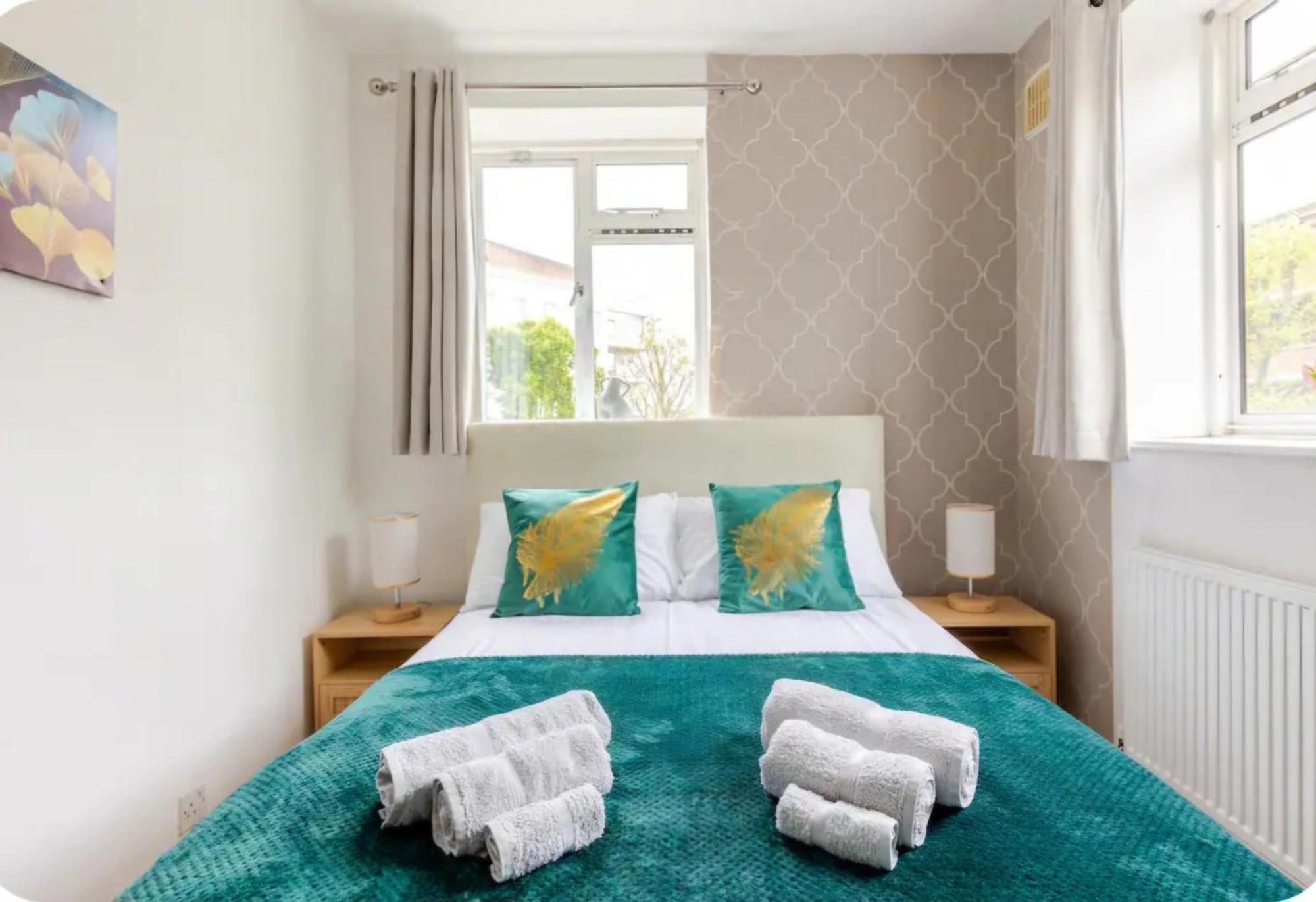 Spacious Two Bedroom Apartment In Battersea, Free Parking Londra Dış mekan fotoğraf